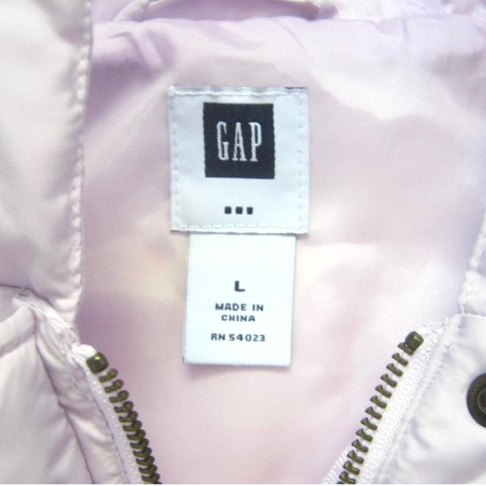 Gap Puffer Vest with Hood Size Large - Picture 4 of 5